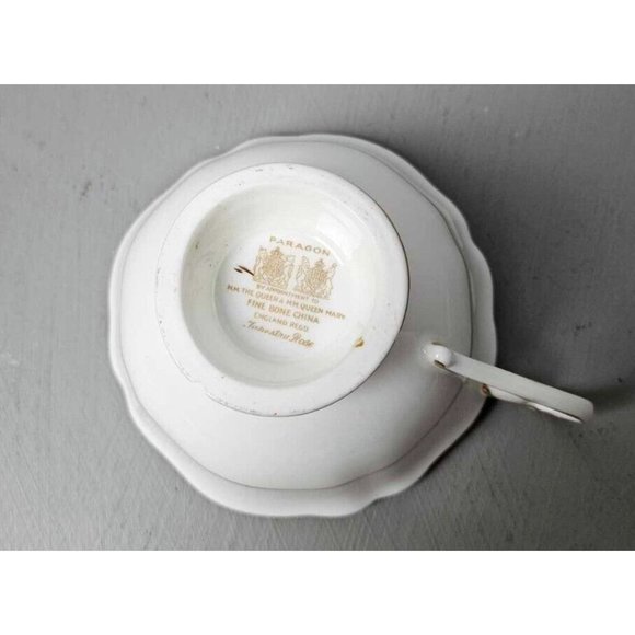 Tea cup and Saucer, Vintage Paragon, Tapestry Rose, Pink Cabbage Roses - Picture 7 of 9